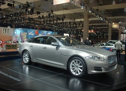 Triển lãm ô tô Brussels 2010 - Siêu xe quần tụ - 15