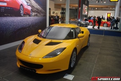 Triển lãm ô tô Brussels 2010 - Siêu xe quần tụ - 19