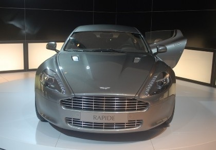 Triển lãm ô tô Brussels 2010 - Siêu xe quần tụ - 10