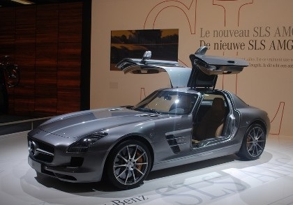 Triển lãm ô tô Brussels 2010 - Siêu xe quần tụ - 12