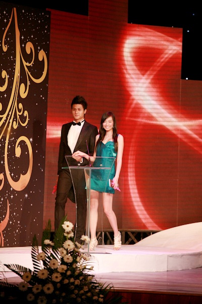 Vĩnh Thụy đẹp đôi bên Trúc Diễm - 1