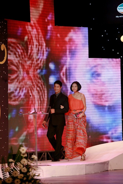 Vĩnh Thụy đẹp đôi bên Trúc Diễm - 3