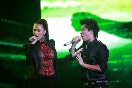 Tuấn Hưng “tình tứ” với… Mr Đàm - 12