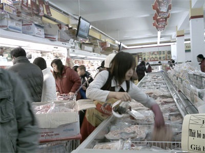 Ráo riết tổng kiểm tra thực phẩm Tết - 1 Ráo riết tổng kiểm tra thực phẩm Tết - 1