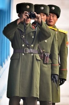 Chùm tin vắn qua ảnh - 4