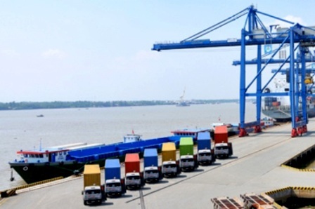 Mở tuyến vận tải container bằng đường sông về miền Tây - 1 Mở tuyến vận tải container bằng đường sông về miền Tây - 1