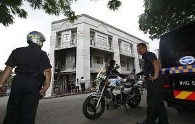 Chùm tin vắn qua ảnh  - 2