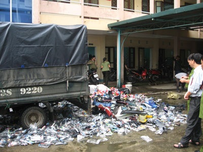 Tiêu huỷ hàng tấn hàng giả, hàng lậu  - 1