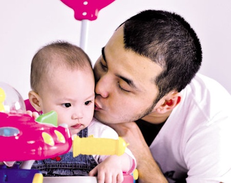 Ưng Hoàng Phúc: “Có con rồi mới cưới không có gì là xấu...” - 2 Ưng Hoàng Phúc: “Có con rồi mới cưới không có gì là xấu...” - 2