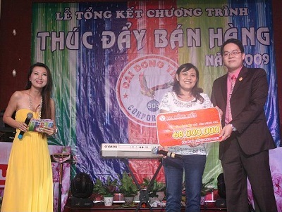 Đại Đồng Tiến tổ chức buổi lễ thúc đẩy bán hàng cuối năm 2009 - 4