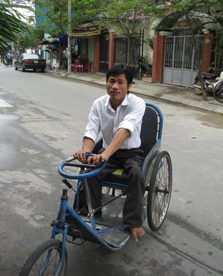 Triển "xe lăn" và ước mơ vào đại học - 2 Triển "xe lăn" và ước mơ vào đại học - 2