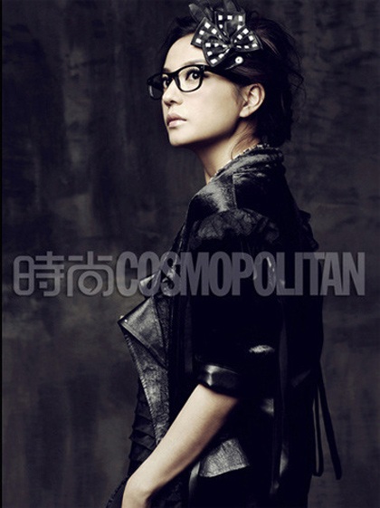 Dính tin “bầu bí”, phim mới của “én nhỏ” càng hút - 7 Dính tin “bầu bí”, phim mới của “én nhỏ” càng hút - 7