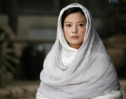 Dính tin “bầu bí”, phim mới của “én nhỏ” càng hút - 2 Dính tin “bầu bí”, phim mới của “én nhỏ” càng hút - 2