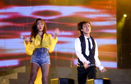 Singer’s day ngày 3: Các sao hát thật “sung” dưới mưa - 12