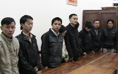 2 ngày, bắt gần 20 đối tượng cờ bạc, trộm cắp - 2