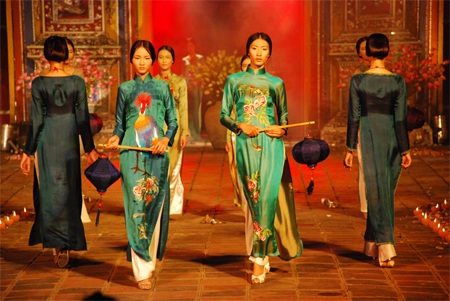 Festival Huế 2010: Đầy hứa hẹn về sự khám phá - 3 Festival Huế 2010: Đầy hứa hẹn về sự khám phá - 3