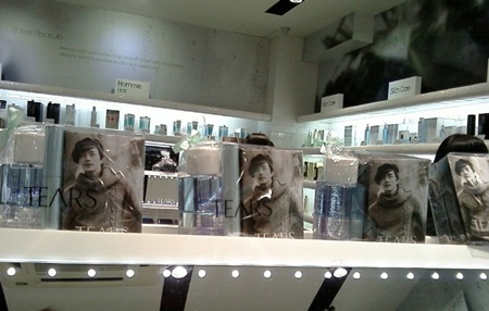 Ghé thăm cửa hàng mỹ phẩm của Kwon Sang Woo - 6