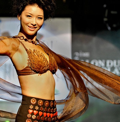 Độc đáo với thời trang chocolate - 3