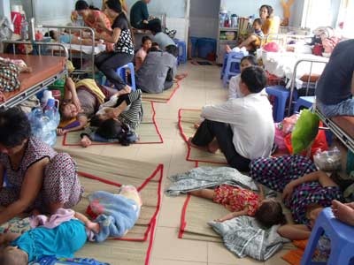 Trẻ bị tiêu chảy, hô hấp, viêm màng não tăng do thời tiết  - 1