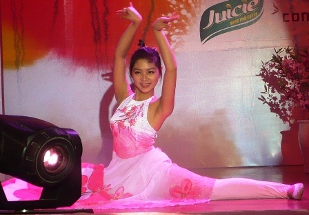 Thí sinh HotVteen lúng túng khi BGK “vặn vẹo” - 14