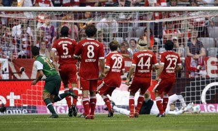 “Hùm xám” Bayern “nuốt chửng” Bremen? - 2 “Hùm xám” Bayern “nuốt chửng” Bremen? - 2