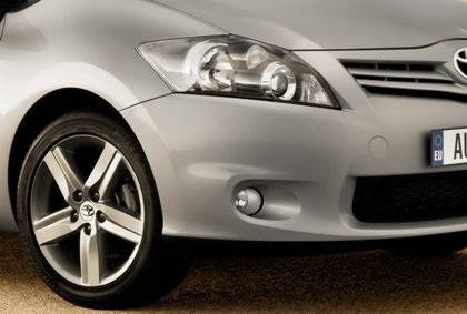 Vén màn Toyota Auris phiên bản 2010 - 2 Vén màn Toyota Auris phiên bản 2010 - 2