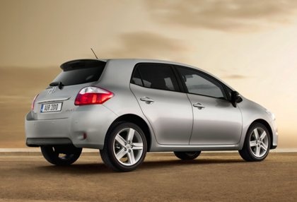 Vén màn Toyota Auris phiên bản 2010 - 4 Vén màn Toyota Auris phiên bản 2010 - 4
