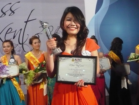 Thu Hà bất ngờ “ẵm” ngôi Hoa khôi trường Quốc tế Úc - 4