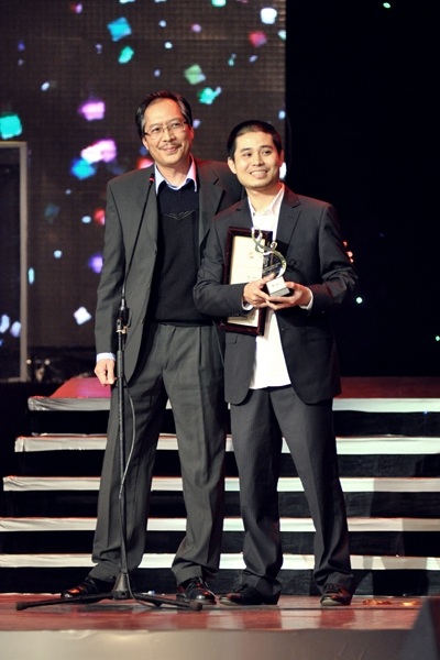 “Đồng hồ treo tường” đoạt giải Bài hát Việt 2009 - 9