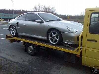 Tự chế Aston Martin DB9 - 12