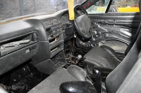 Tự chế Aston Martin DB9 - 4