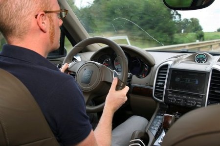 Porsche Cayenne Hybrid trên đường thử - 8