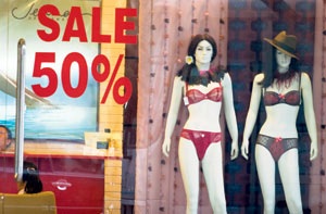 Thị trường “đồ nhỏ”, chuyện không nhỏ - 1