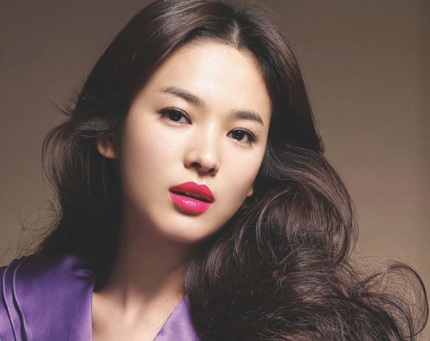 Kang Dong Won xúc động trước nhan sắc của Song Hye Kyo - 1 Kang Dong Won xúc động trước nhan sắc của Song Hye Kyo - 1