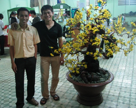 Ba chàng sinh viên đi thu gom đồ cũ - 1 Ba chàng sinh viên đi thu gom đồ cũ - 1