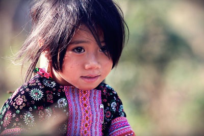 Trong trẻo nụ cười trẻ người Mông ngày Tết - 6 Trong trẻo nụ cười trẻ người Mông ngày Tết - 6