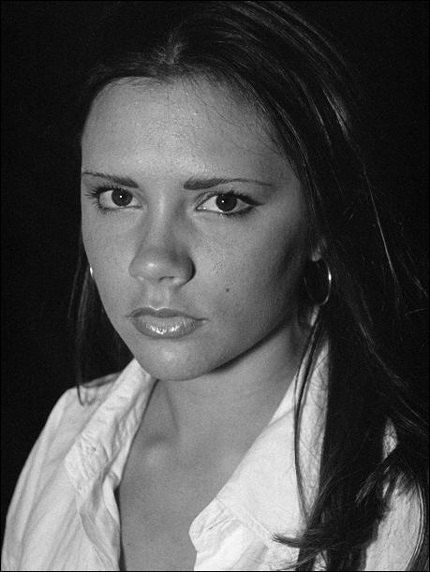 Ngắm ảnh thời thiếu nữ của bà Beck - 6