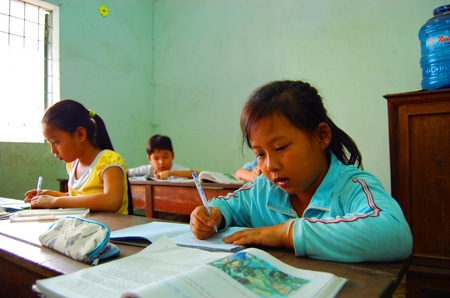 Bà Mười của lũ trẻ “ba không” - 2 Bà Mười của lũ trẻ “ba không” - 2