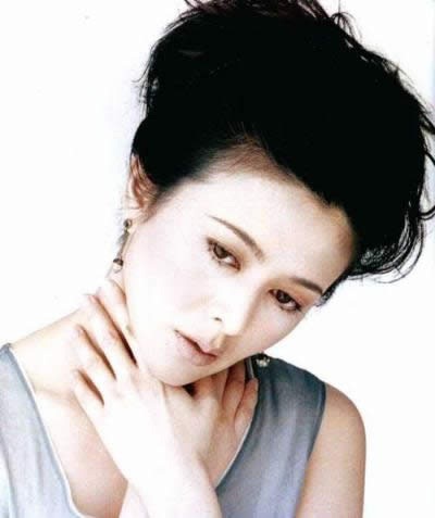 Mỹ nhân Hồng Kông Quan Chi Lâm xinh đẹp từ tấm bé - 15