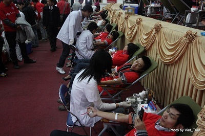 Pico Plaza với "Ngày Chủ nhật đỏ" - 5