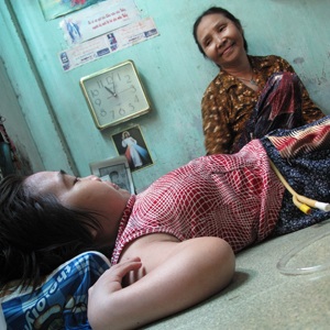 Nụ cười và tình người trong “lô cốt” - 1