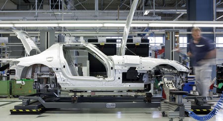 Mercedes bắt đầu sản xuất xe SLS AMG Gullwing  - 1