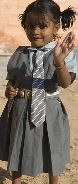 Gặp lại cô bé 8 chi thuở nào - 1