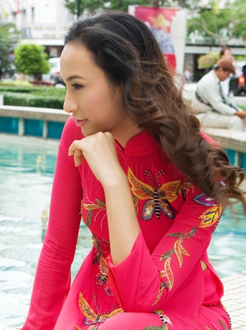 Cái Tết đặc biệt của Hoa hậu Ngọc Diễm - 1 Cái Tết đặc biệt của Hoa hậu Ngọc Diễm - 1