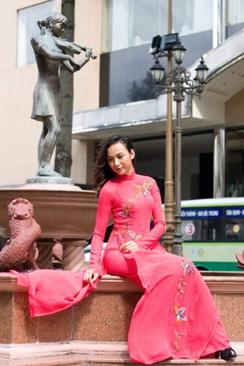 Cái Tết đặc biệt của Hoa hậu Ngọc Diễm - 2 Cái Tết đặc biệt của Hoa hậu Ngọc Diễm - 2