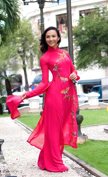 Cái Tết đặc biệt của Hoa hậu Ngọc Diễm - 3 Cái Tết đặc biệt của Hoa hậu Ngọc Diễm - 3