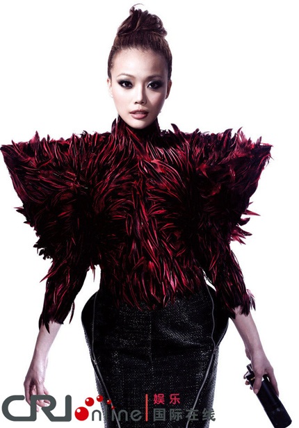 Bất ngờ với hình ảnh của Dung Tổ Nhi trong album mới - 6