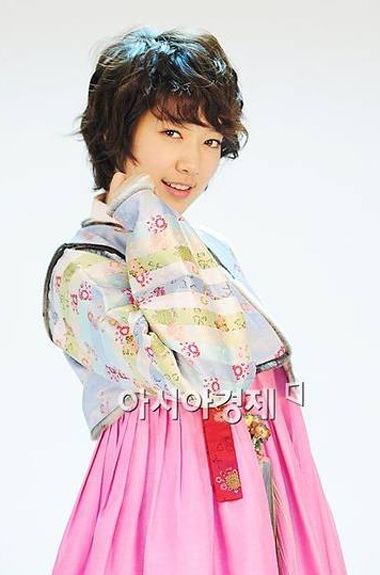 Mặc đẹp như Park Shin Hye - 24