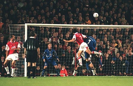 Arsenal - MU: Những cuộc đối đầu kinh điển - 1