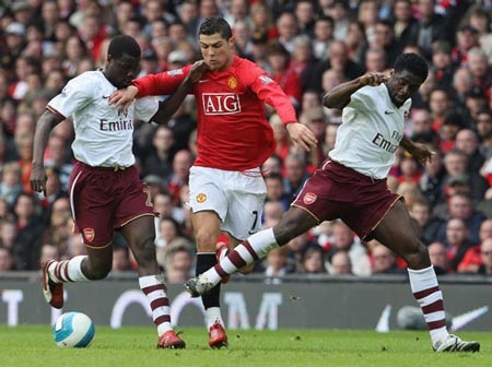 Arsenal - MU: Những cuộc đối đầu kinh điển - 12